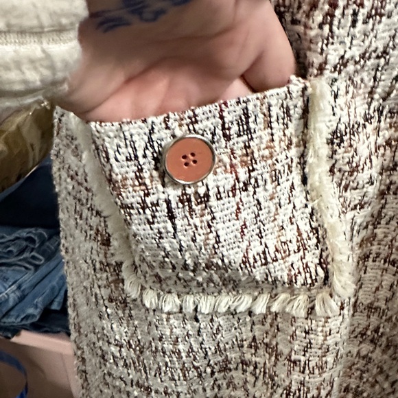 Elegant Tweed Midi Dress - Picture 4 of 6